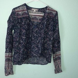 Super cute flowey billabong long sleeve